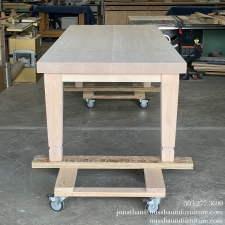 unfinished-Oregon-Big-Leaf-Maple-Timberline-Table-end-view